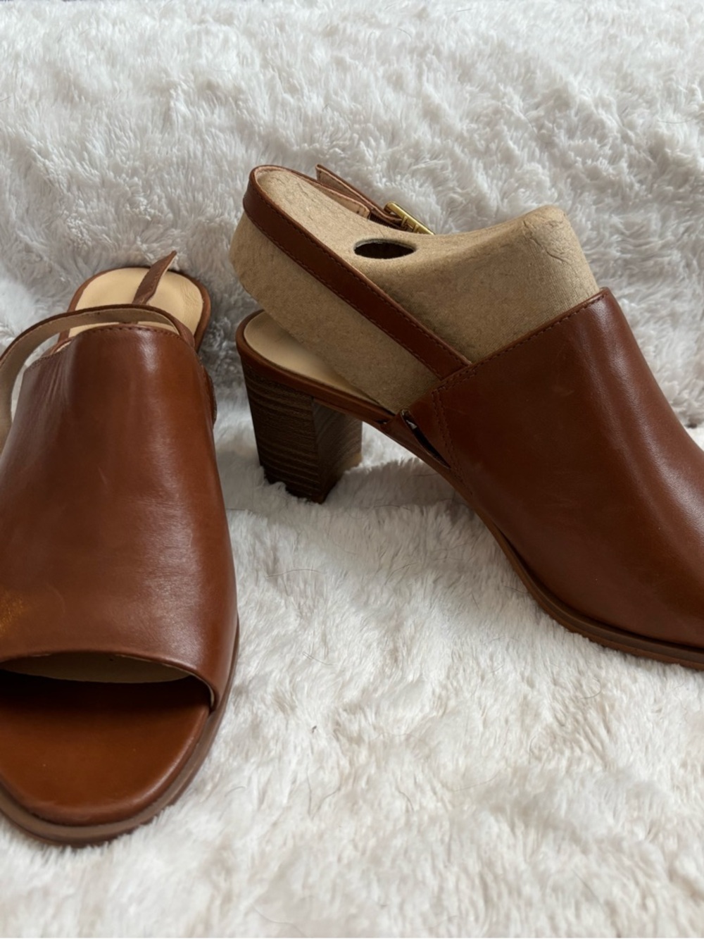 NWT Clark’s Women’s Brown Leather Open-Toe Slingback Block Heel Mules